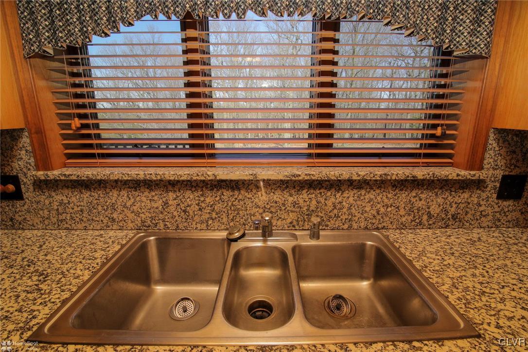 7208 Kernsville Road Orefield, PA 18069 - Photo 12 of 42 Gallery Image 12
