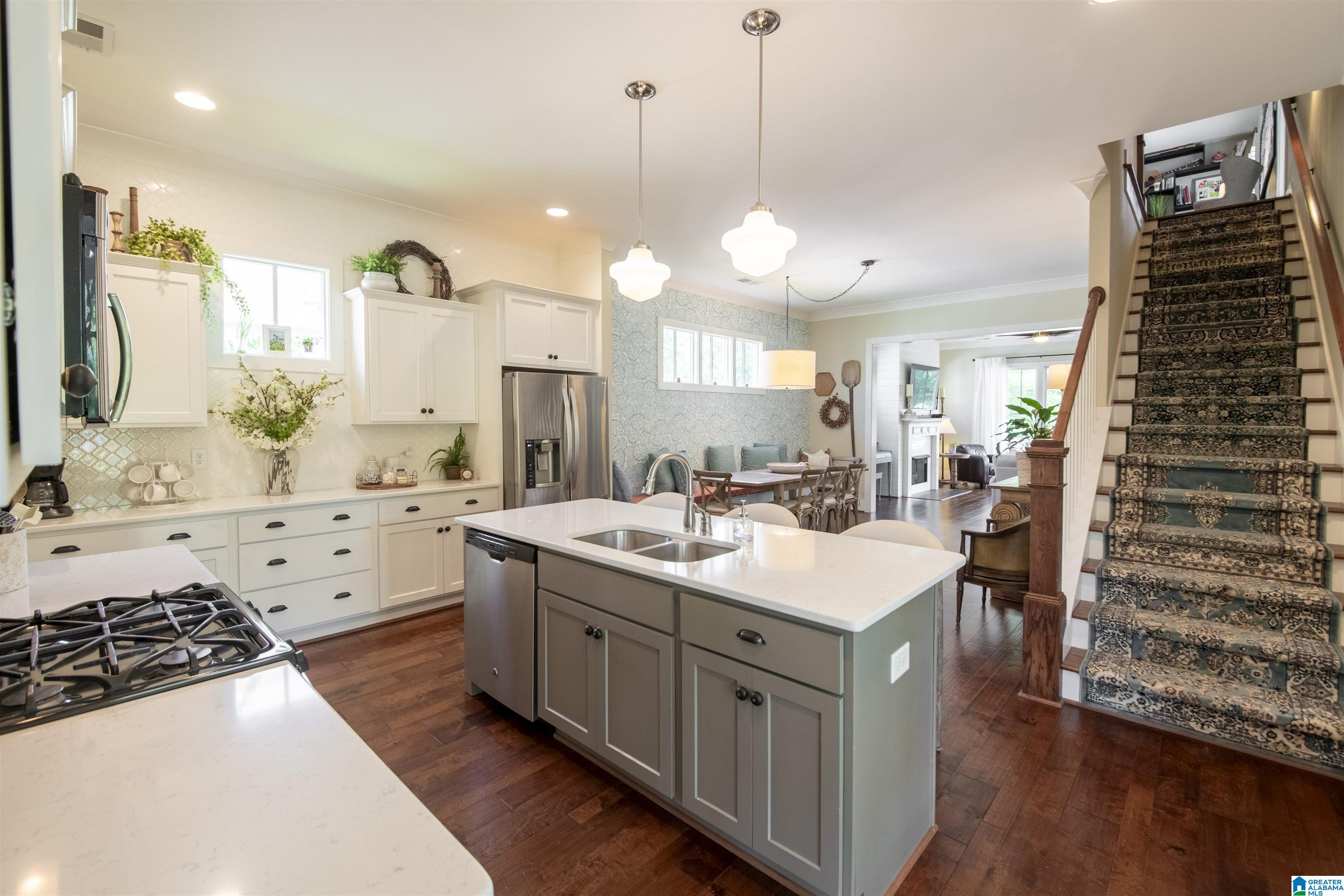 423 Renaissance Drive Hoover, AL 35226 - Photo 20 of 54