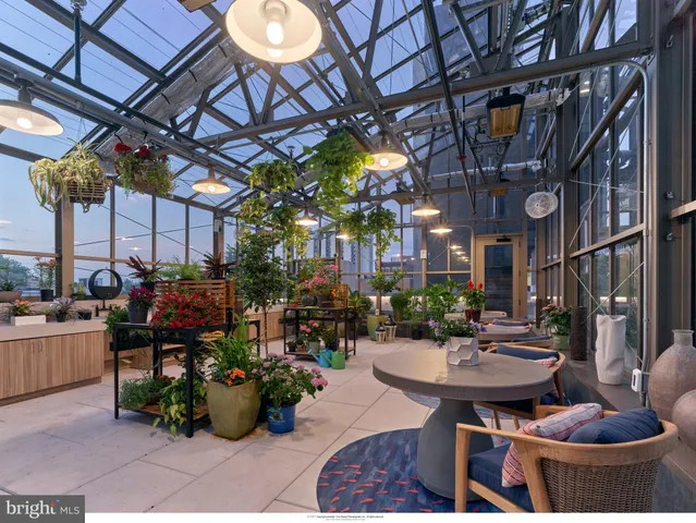 $1,495,000 | 301 South Broad Street, Unit 804, Philadelphia, PA 19107