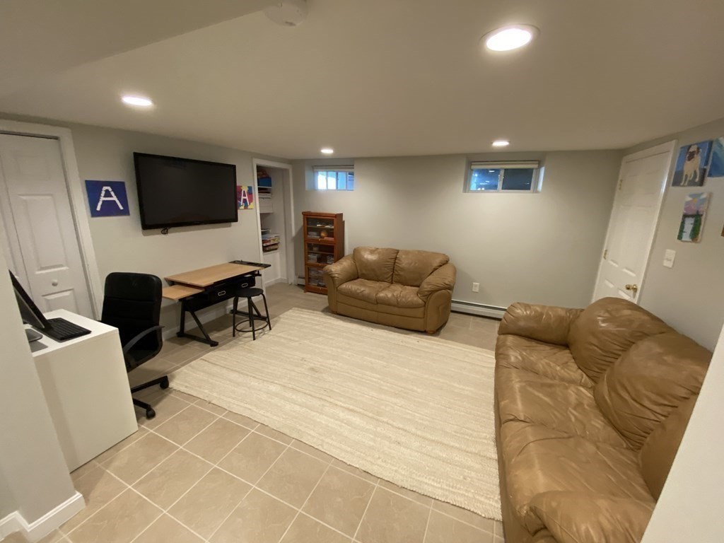 77 Wentworth Road Revere, MA 02151 - Photo 21 of 31 Gallery Image 21