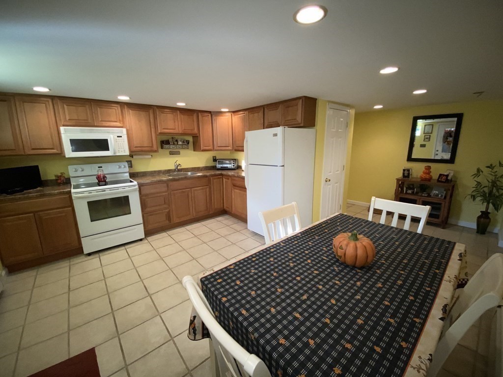 77 Wentworth Road Revere, MA 02151 - Photo 24 of 31 Gallery Image 24