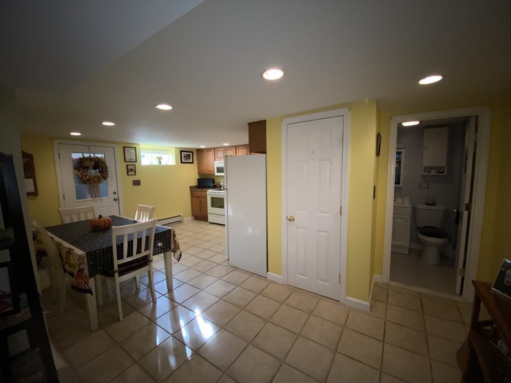77 Wentworth Road Revere, MA 02151 - Photo 25 of 31 Gallery Image 25