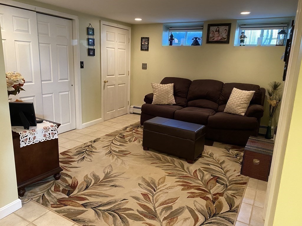 77 Wentworth Road Revere, MA 02151 - Photo 26 of 31 Gallery Image 26