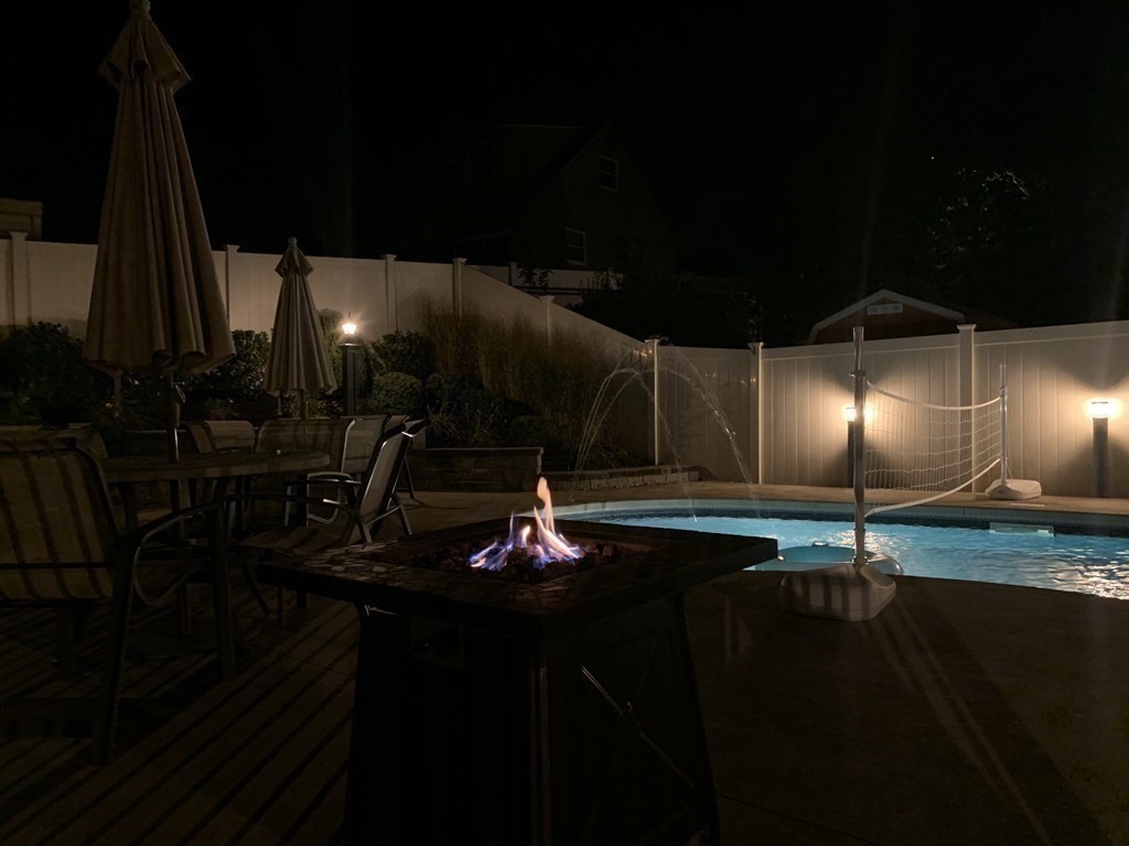77 Wentworth Road Revere, MA 02151 - Photo 8 of 31 Gallery Image 8