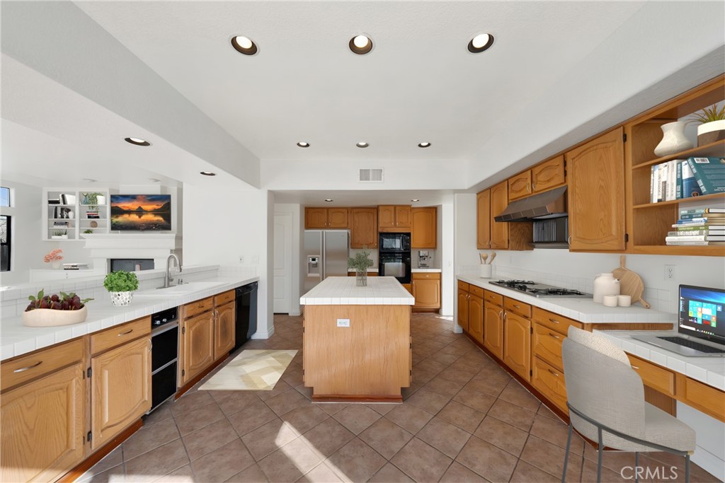 2860 Hidden Hills Way West Corona, CA 92882 - Photo 11 of 63