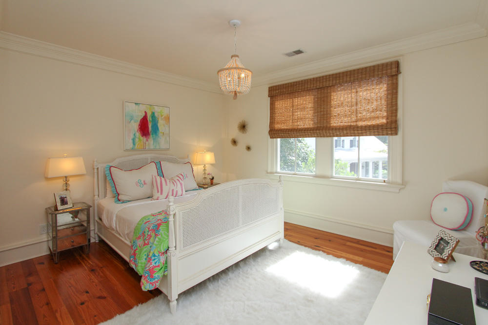 46 Hopetown Road Mount Pleasant, SC 29464 - Photo 17 of 18 Guest bedroom