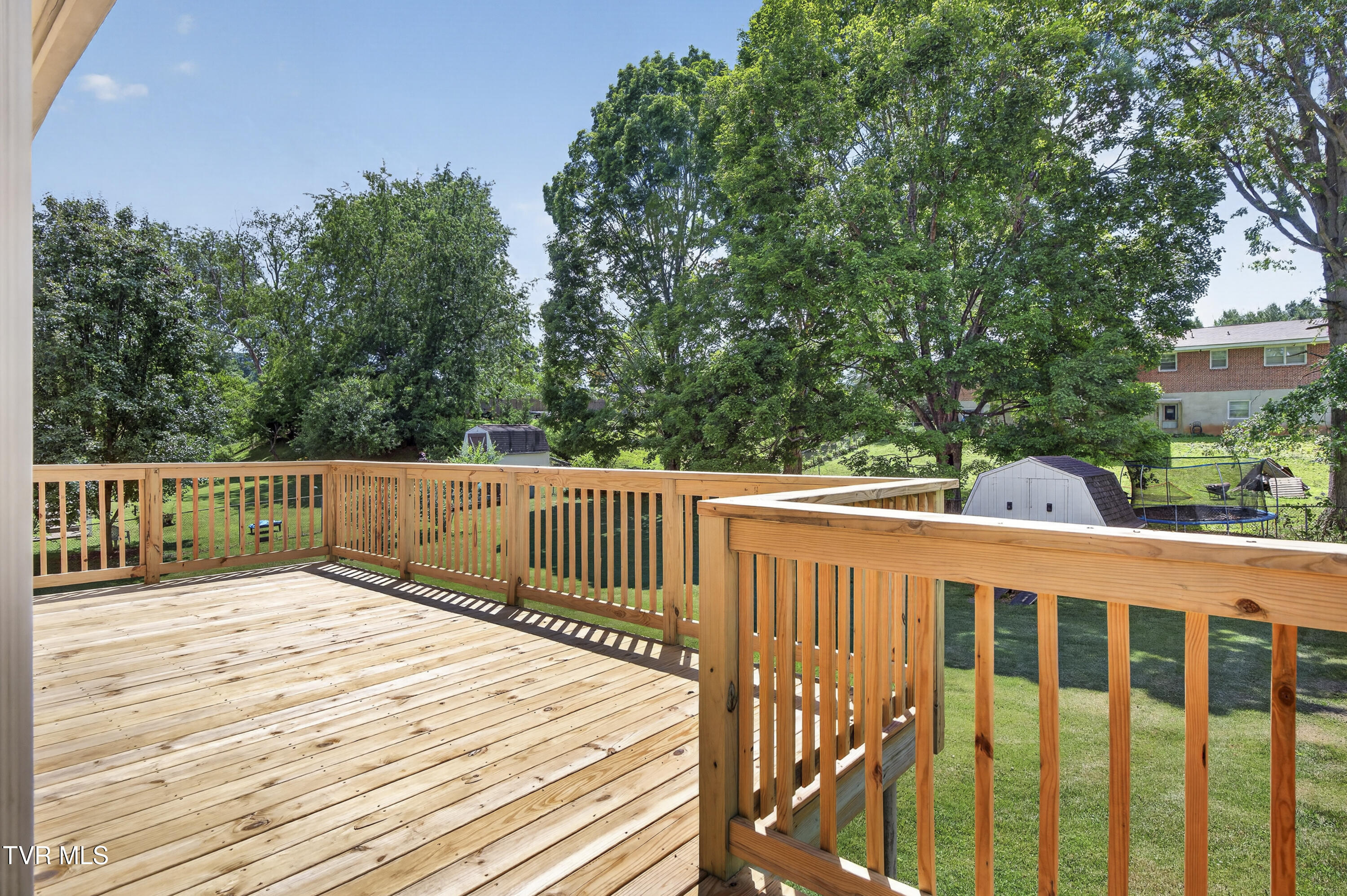 302 Seminole Road Bristol, VA 24201 - Photo 9 of 50 302-Seminole-Rd-23