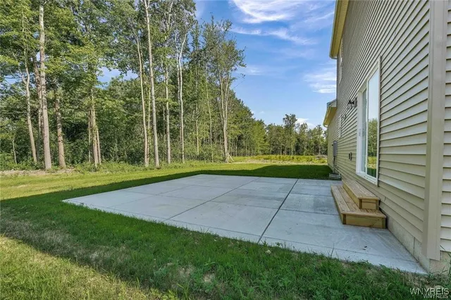 $439,900 | 26 Rosalind Drive, Evans, NY 14006