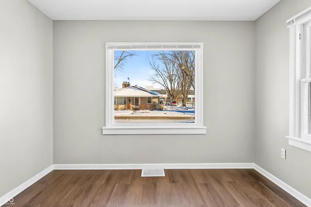 $263,000 | 222 Coovert Street, Columbus, IN 47201