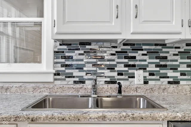 $263,000 | 222 Coovert Street, Columbus, IN 47201