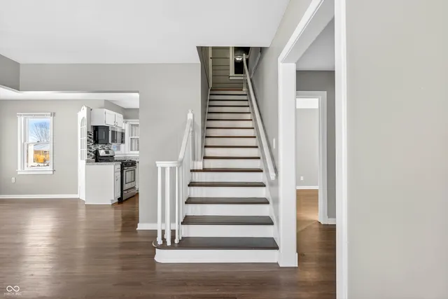 $263,000 | 222 Coovert Street, Columbus, IN 47201