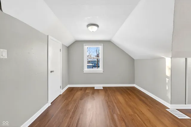 $263,000 | 222 Coovert Street, Columbus, IN 47201