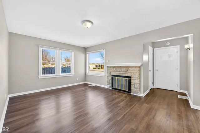 $263,000 | 222 Coovert Street, Columbus, IN 47201