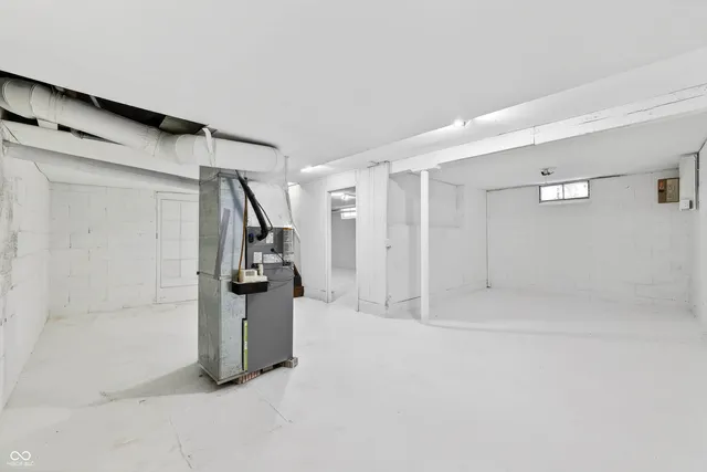 $263,000 | 222 Coovert Street, Columbus, IN 47201