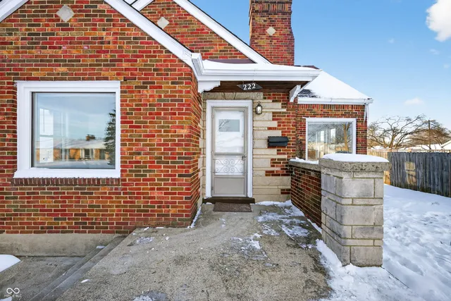 $263,000 | 222 Coovert Street, Columbus, IN 47201