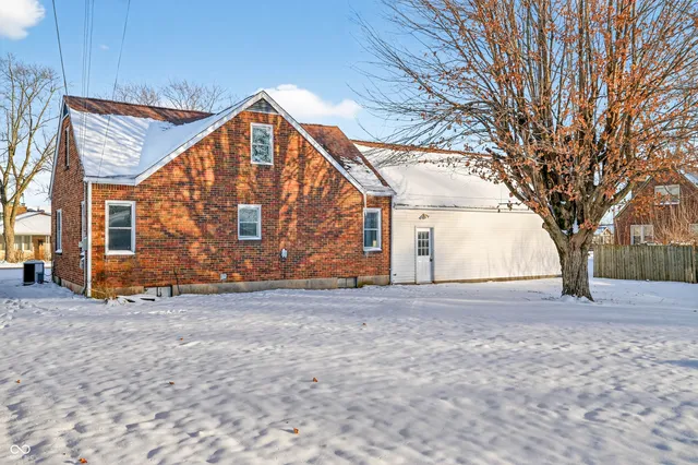 $263,000 | 222 Coovert Street, Columbus, IN 47201