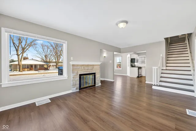 $263,000 | 222 Coovert Street, Columbus, IN 47201