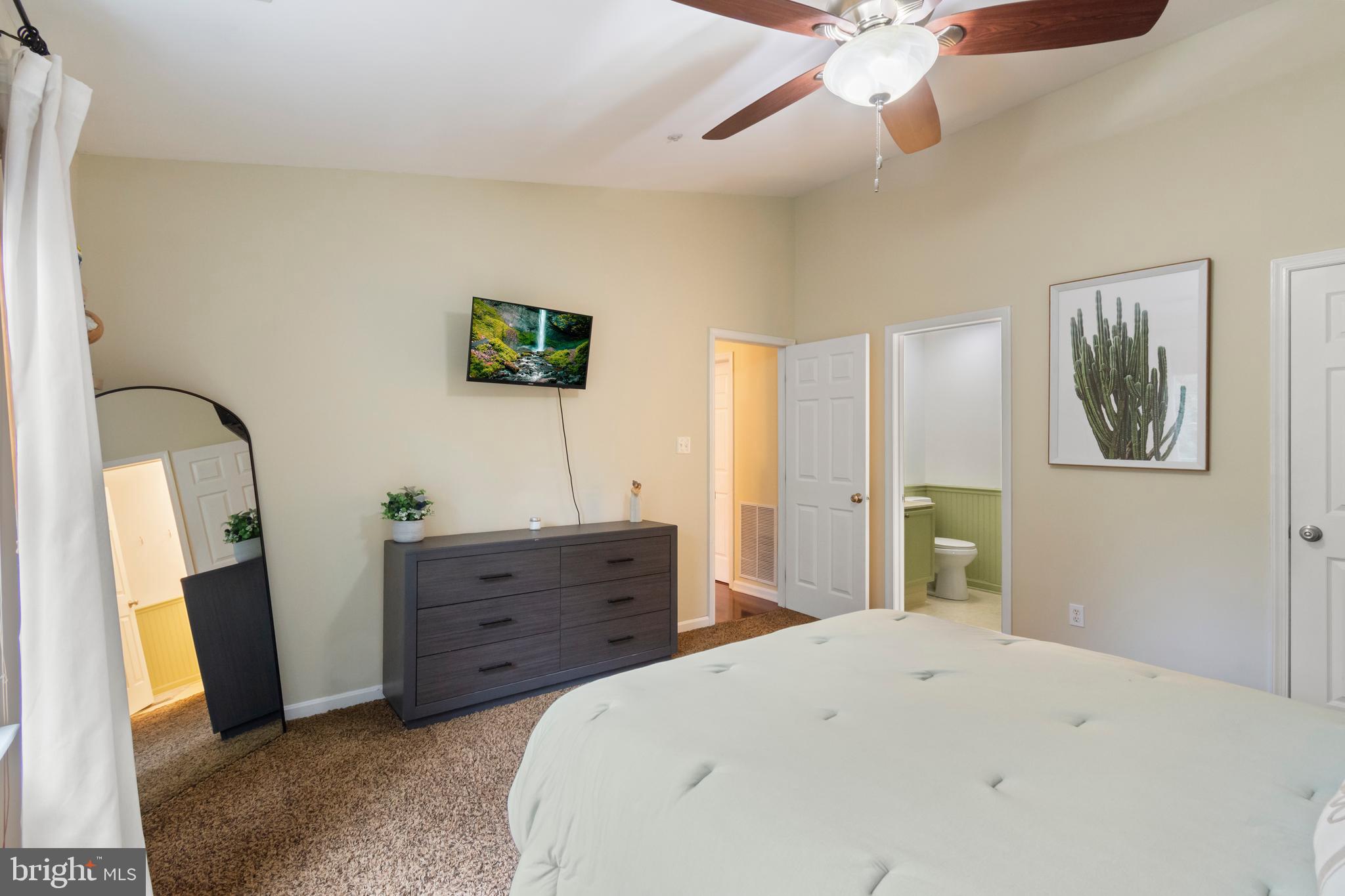 2406 Ellsworth Way, Unit 3B Frederick, MD 21702 - Photo 14 of 27 Primary bedroom