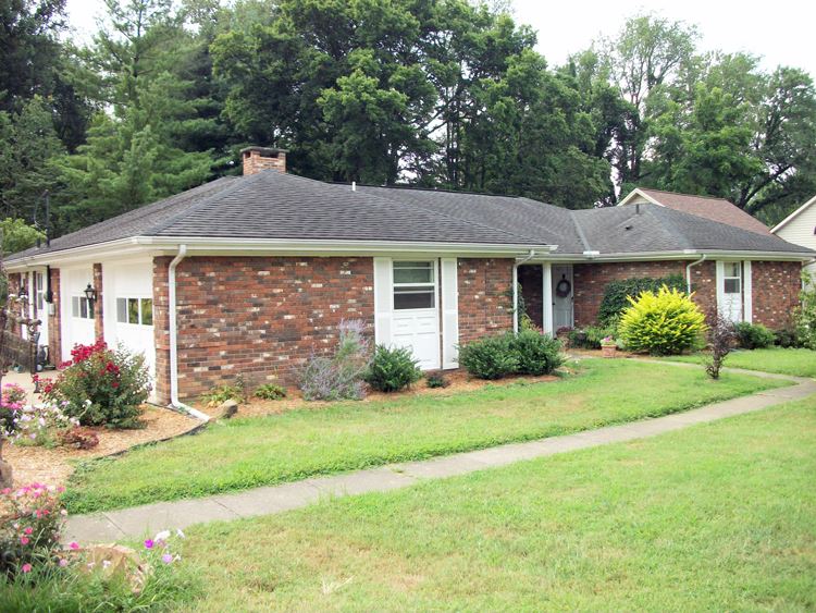 1833 Wheeler Road Vincennes, IN 47591 - Photo 1 of 12 Gallery Image 1