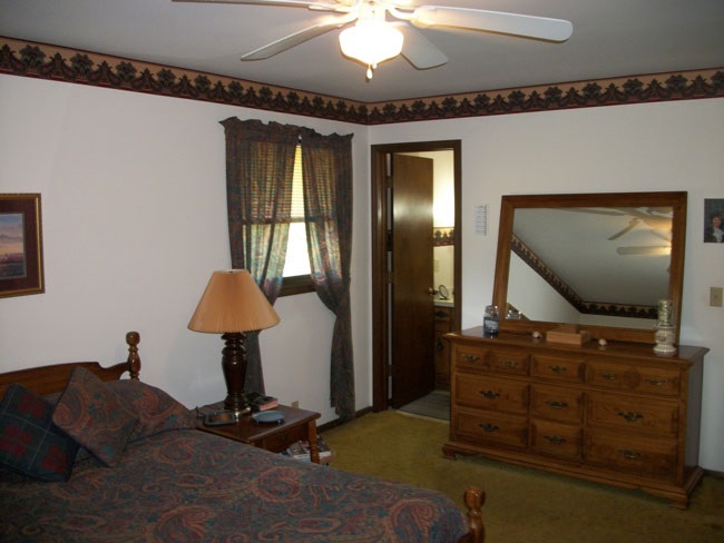 1833 Wheeler Road Vincennes, IN 47591 - Photo 9 of 12 Gallery Image 9