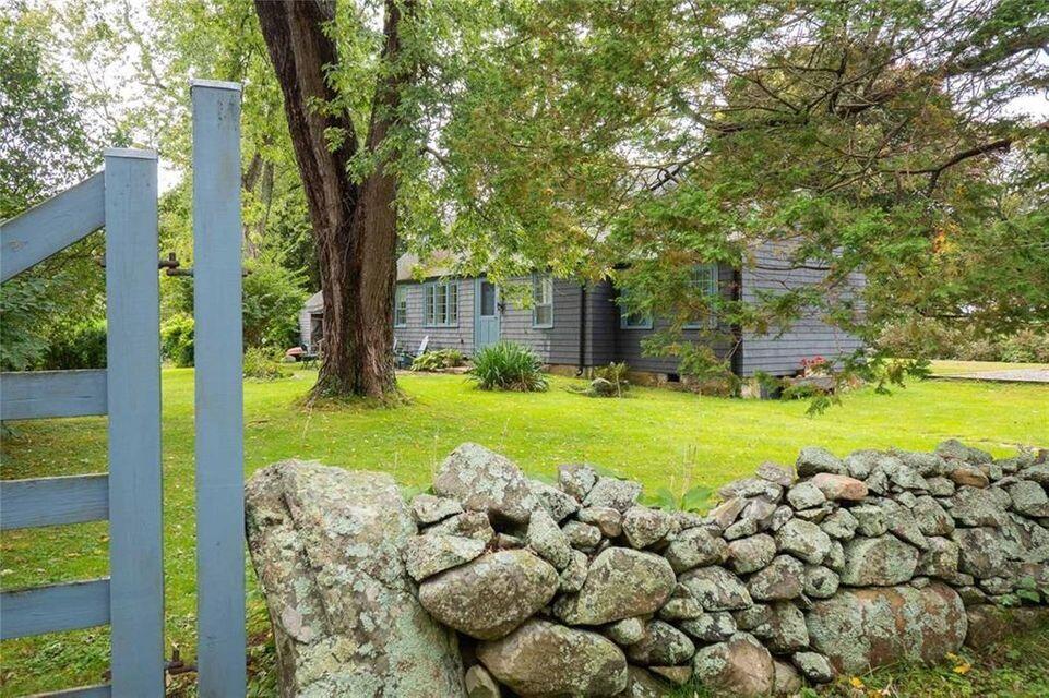 17 Lobster Cove Road York, ME 03909 - Photo 2 of 29 amy25