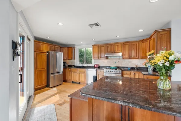 $1,650,000 | 12 Andrews Street, Gloucester, MA 01930