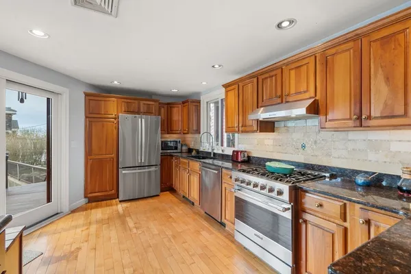 $1,650,000 | 12 Andrews Street, Gloucester, MA 01930