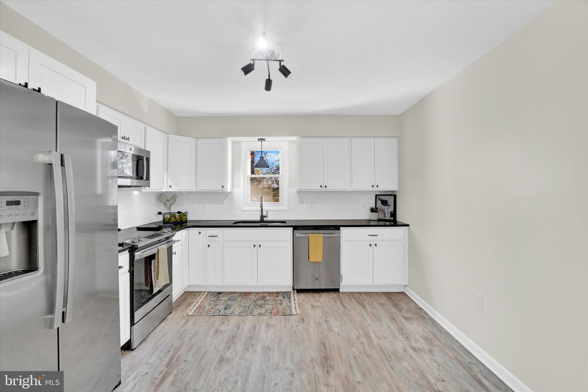 4959 East Prospect Road York, PA 17406 - Photo 10 of 33 Gallery Image 10