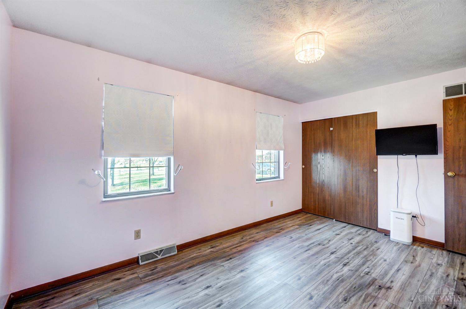 10611 West Mill Road Cincinnati, OH 45240 - Photo 32 of 39