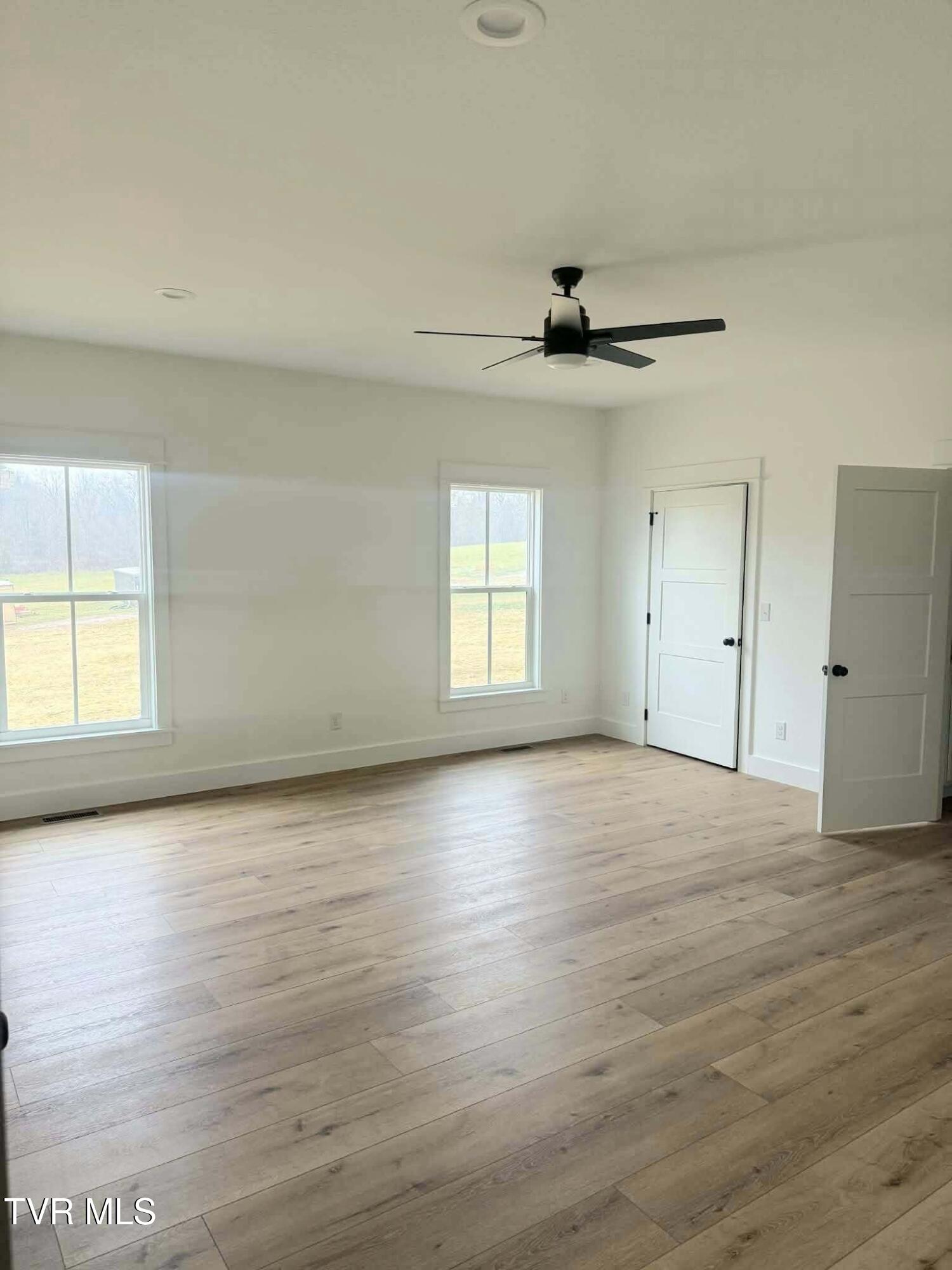 4165 John Graham Road Greeneville, TN 37745 - Photo 11 of 20 11