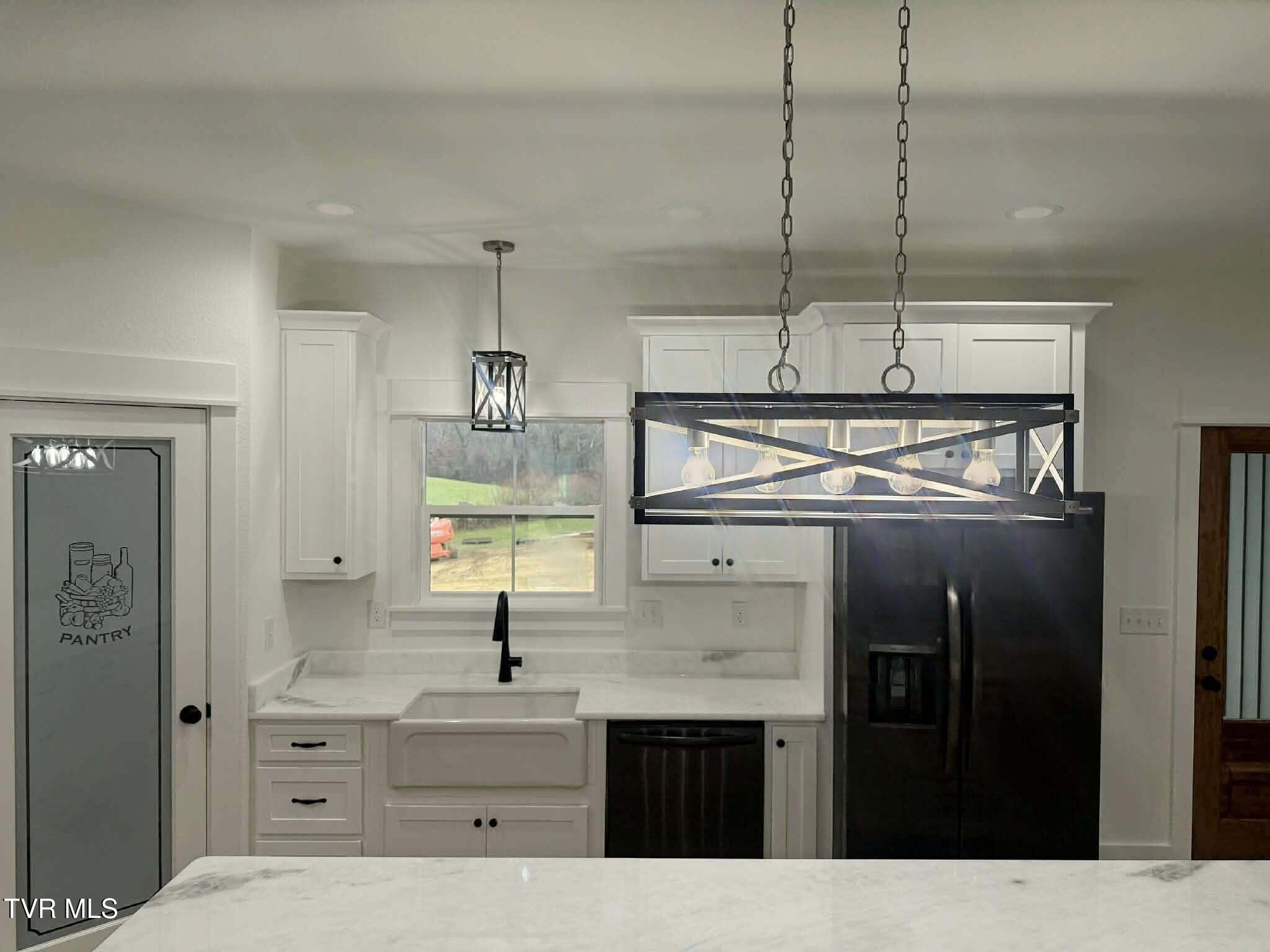 4165 John Graham Road Greeneville, TN 37745 - Photo 9 of 20 9