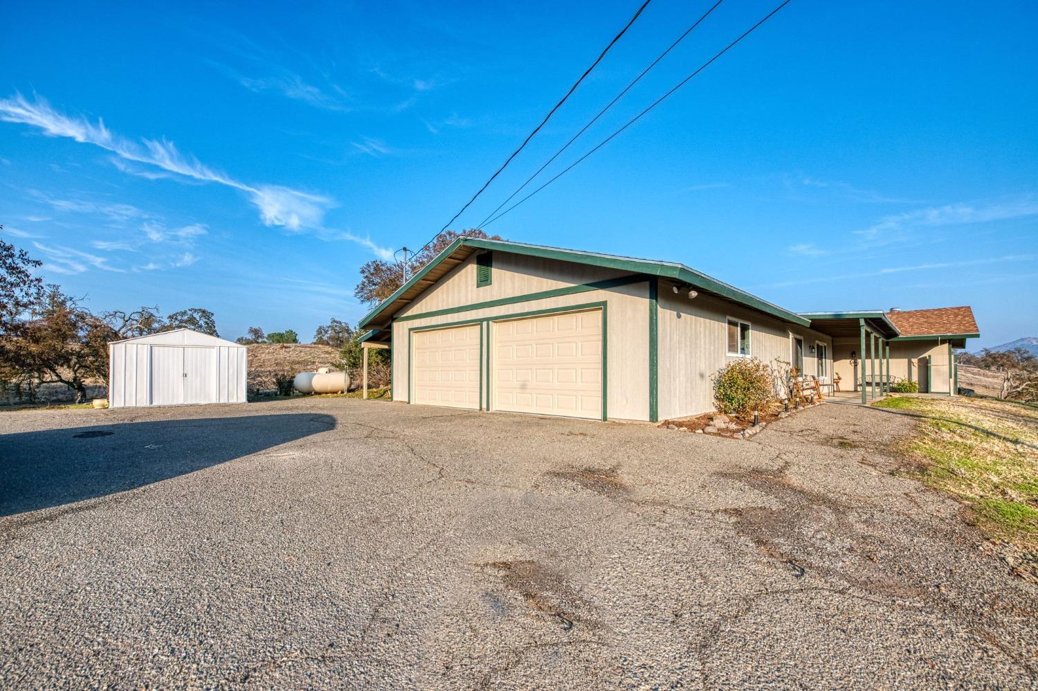 10296 Millerton Road Clovis, CA 93619 - Photo 19 of 55 Gallery Image 19