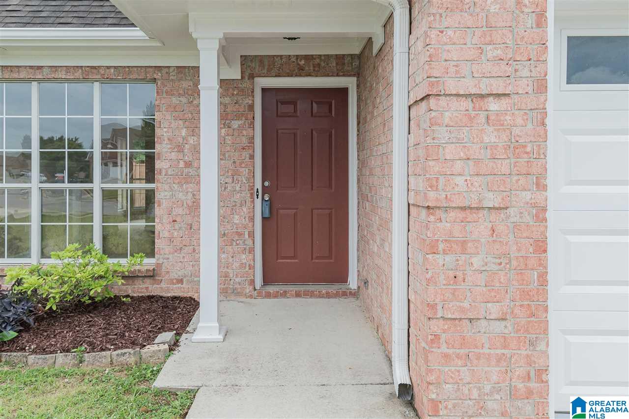 432 Daventry Circle Calera, AL 35040 - Photo 3 of 37