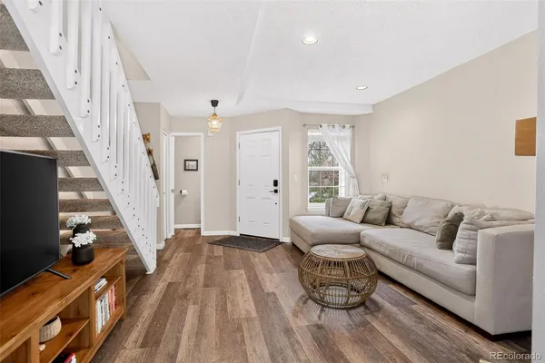 $399,900 | 8698 West Plymouth Avenue, Littleton, CO 80128