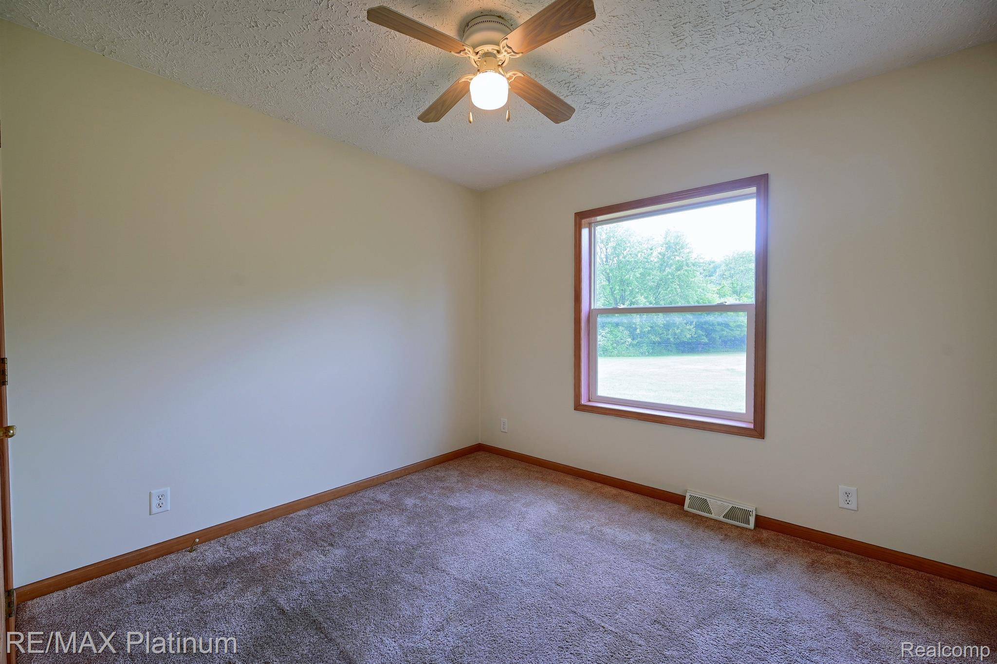 12261 Seymour Road Gaines, MI 48436 - Photo 25 of 37 Gallery Image 25