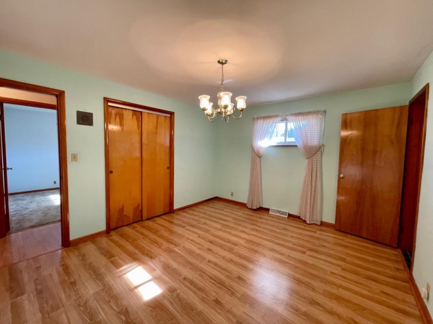 689 New London Road Hamilton, OH 45013 - Photo 24 of 41 Gallery Image 24