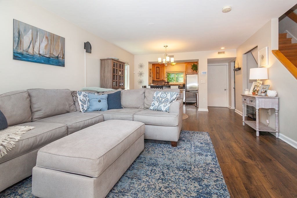 129 Governor Winthrop Road, Unit 1A Somerville, MA 02145 - Photo 3 of 27