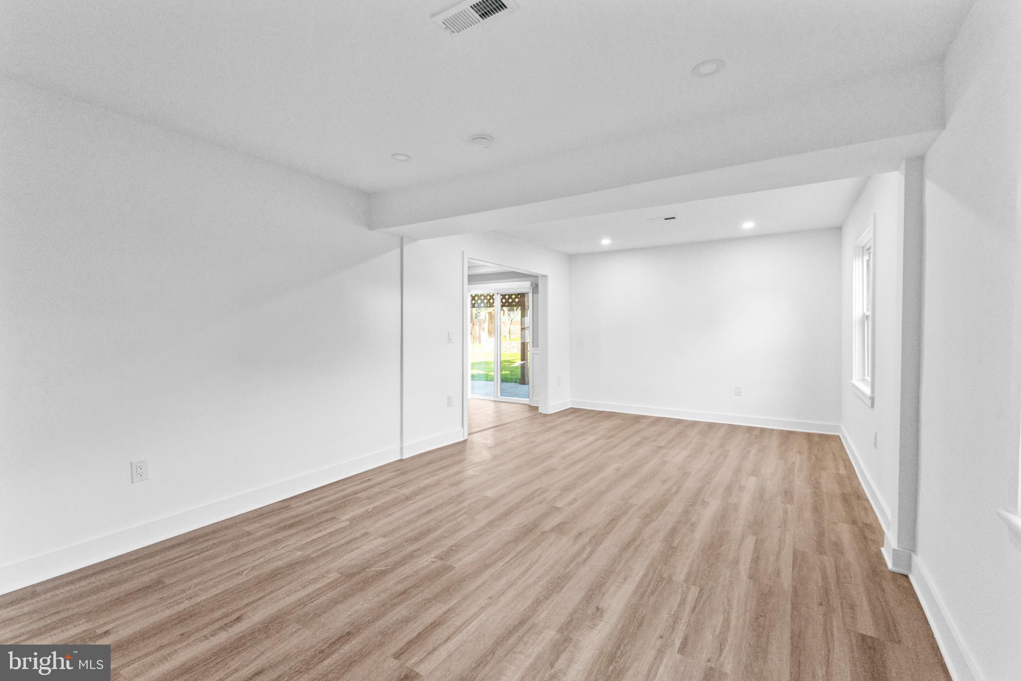 5 Perennial Lane Willingboro, NJ 08046 - Photo 25 of 52 a view of an empty room and window