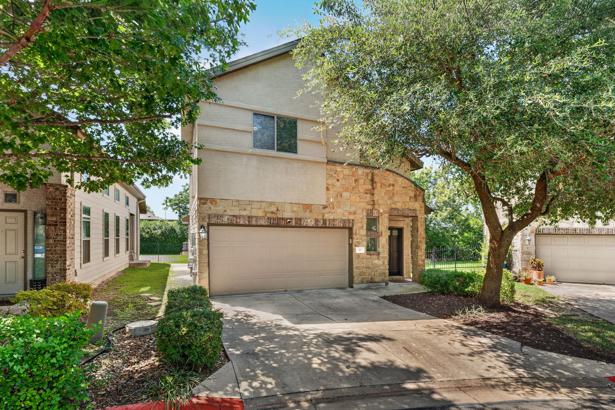 2101 Rivers Edge Way, Unit 3 Austin, TX 78741 - Photo 2 of 25 Gallery Image 2