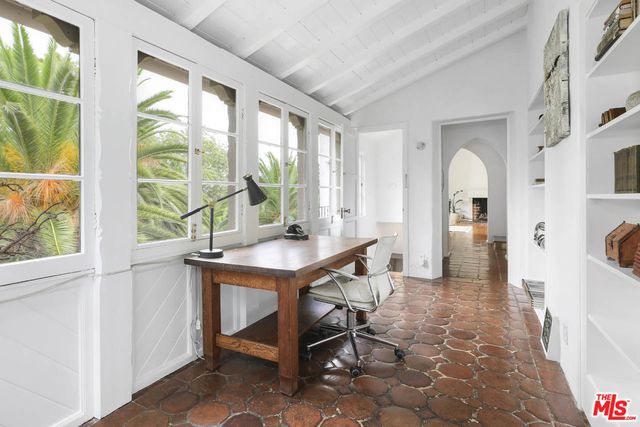 a view of a patio in backyard