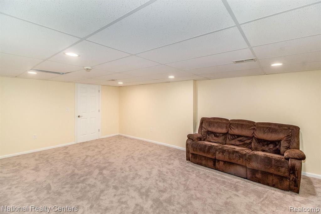 2871 Santia Road Troy, MI 48085 - Photo 35 of 35
