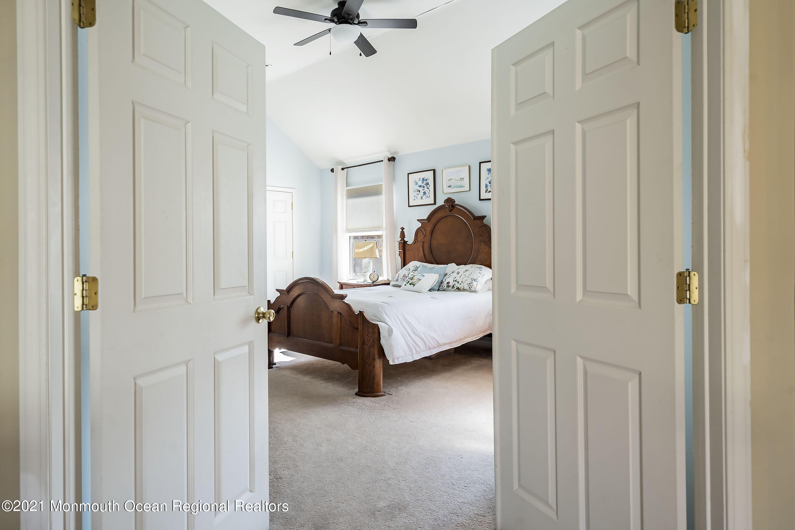 914 Ocean Road Point Pleasant, NJ 08742 - Photo 21 of 40 Primary Bed Entry