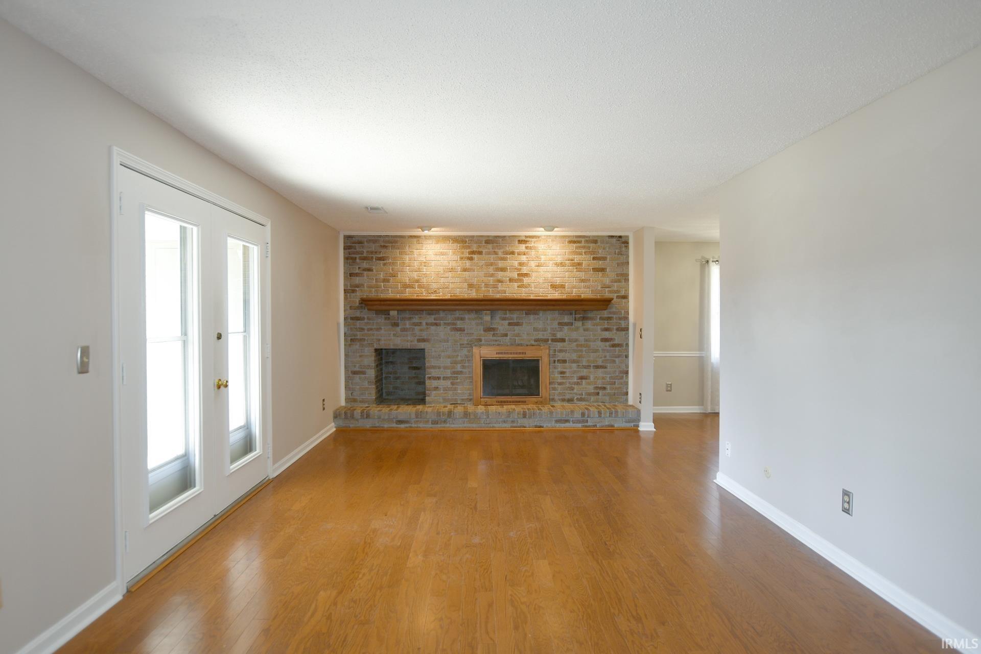 6628 Newburgh Road Evansville, IN 47715 - Photo 4 of 23