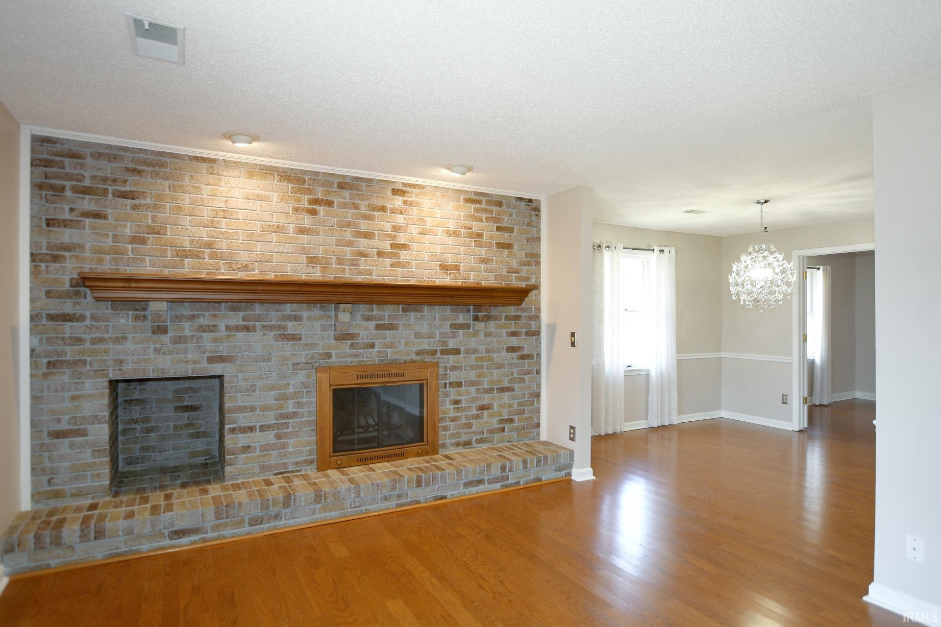 6628 Newburgh Road Evansville, IN 47715 - Photo 5 of 23