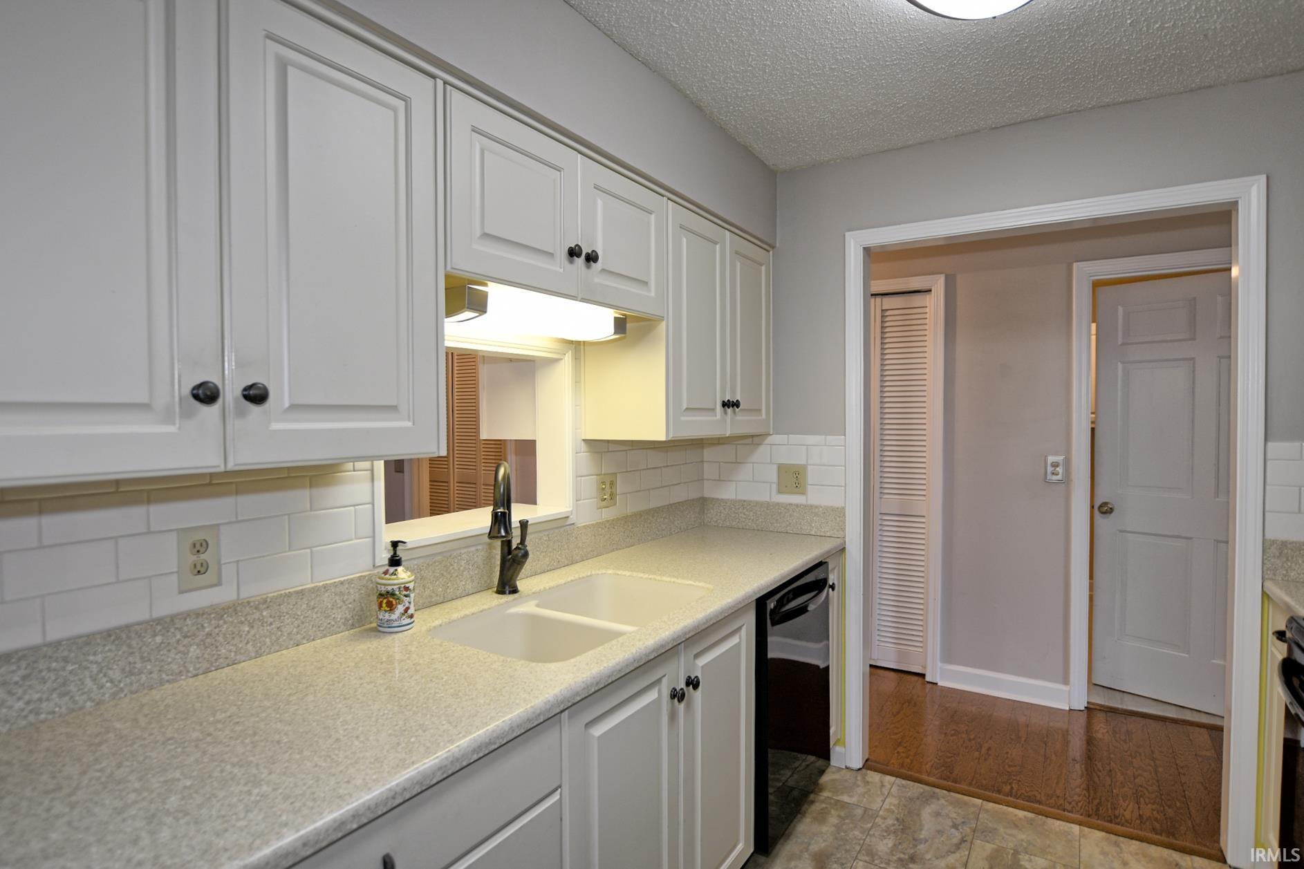 6628 Newburgh Road Evansville, IN 47715 - Photo 8 of 23