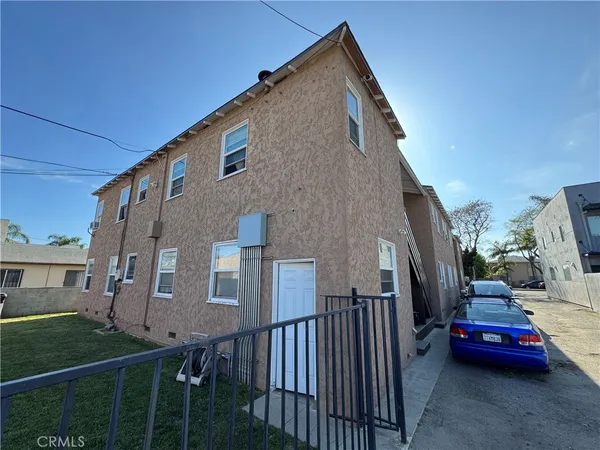 $1,850,000 | 2444 Pacific, Long Beach, CA 90806