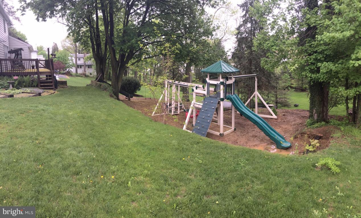 1417 Brunnerville Road Lititz, PA 17543 - Photo 12 of 38