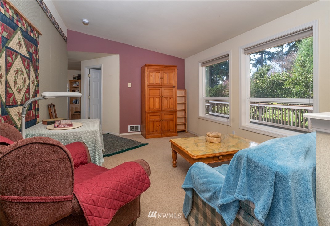437 Davis Bay Road Lopez Island, WA 98261 - Photo 12 of 25