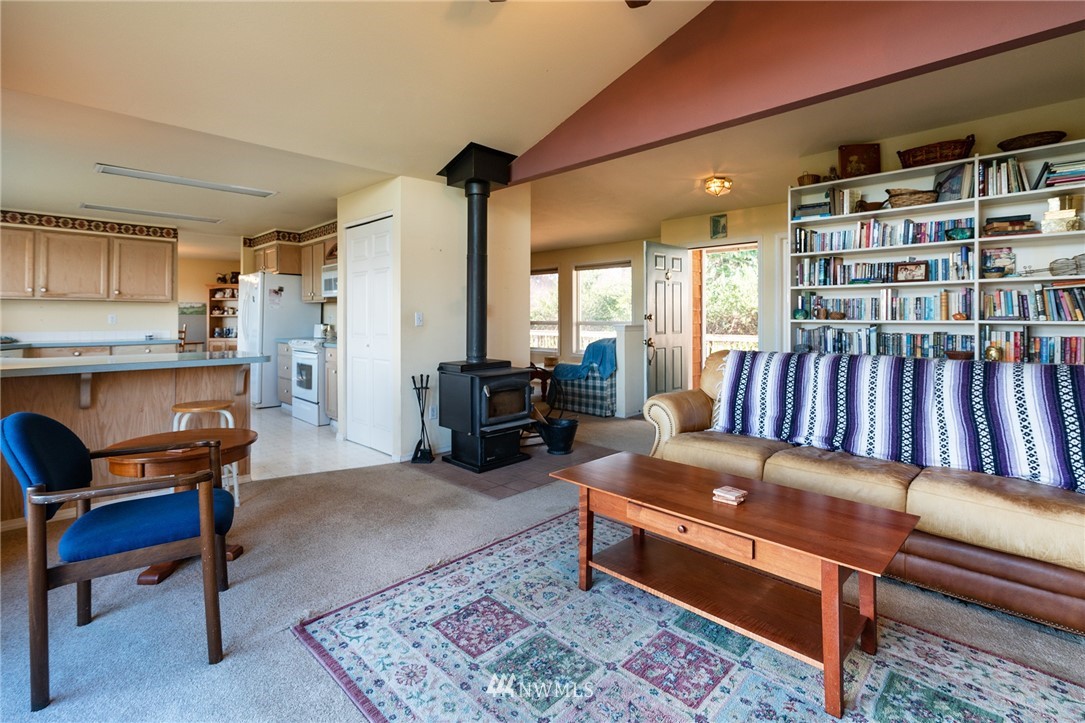 437 Davis Bay Road Lopez Island, WA 98261 - Photo 6 of 25