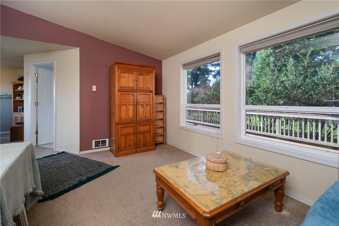 437 Davis Bay Road Lopez Island, WA 98261 - Photo 10 of 25